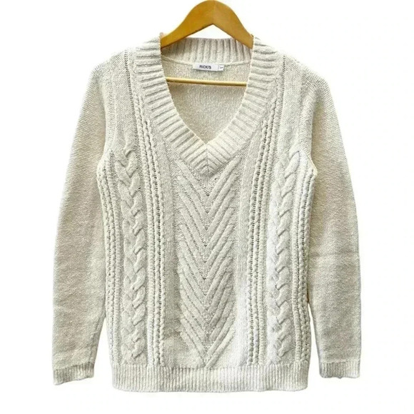 Ricki’s Cable Knit Sweater V-Neck Soft Pullover Fisherman Ivory Cream Small - Picture 15 of 15